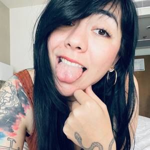 Meet your Posher, Lilian